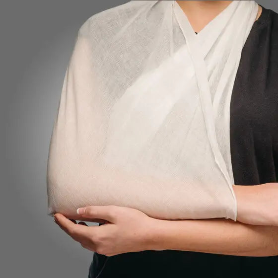 AEROBAND Non-Woven Triangular Bandage 96 x 96 x 137cm - Bag of 10