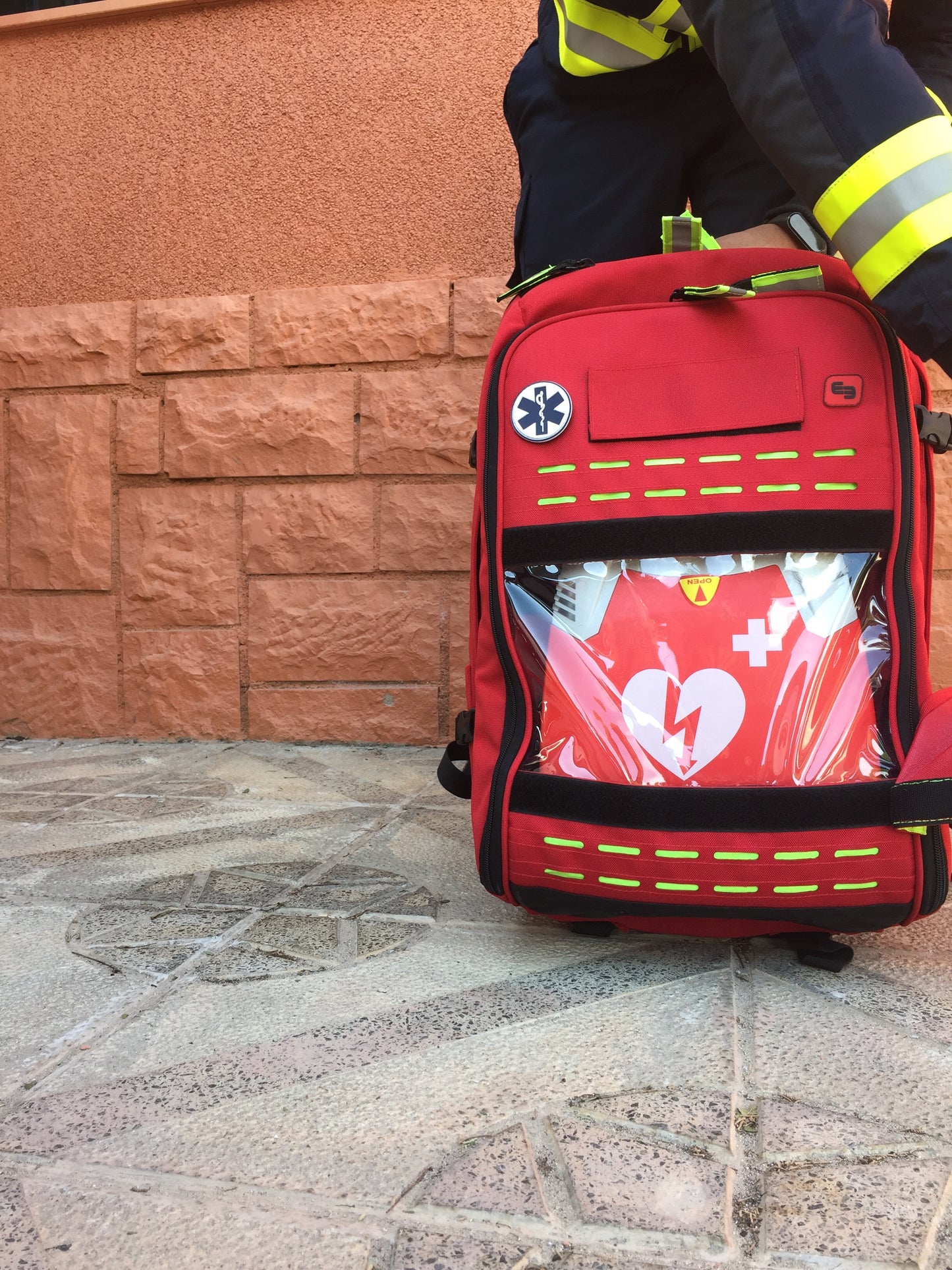 Robust's - Tactical Backpack with Adjustable Inner Layout - Red